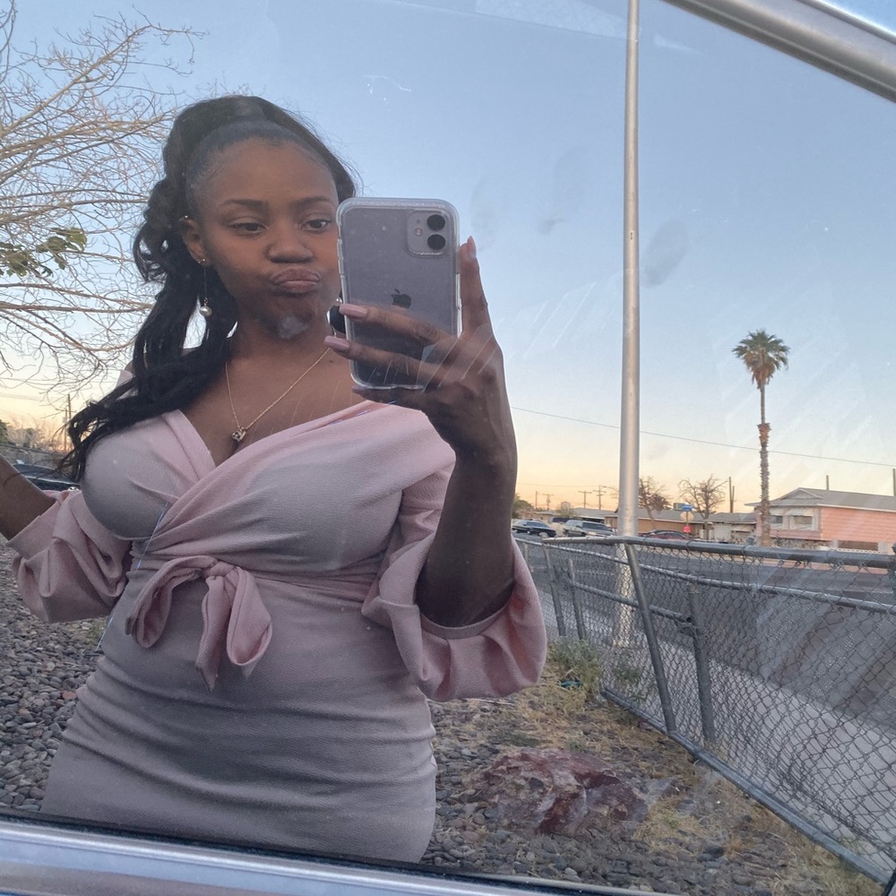 Dress - Picture 2 of 2